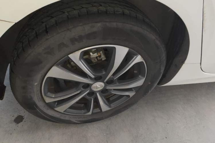 Used CHANGAN Eado 2023 Changan Edition PLUS Blue Whale NE 1.4T GDI DCT Prestige Version Right Rear Wheel Hub