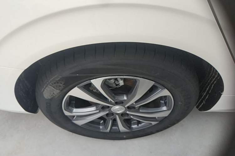 Used CHANGAN Eado 2023 Changan Edition PLUS Blue Whale NE 1.4T GDI DCT Prestige Version Right Rear Wheel Hub