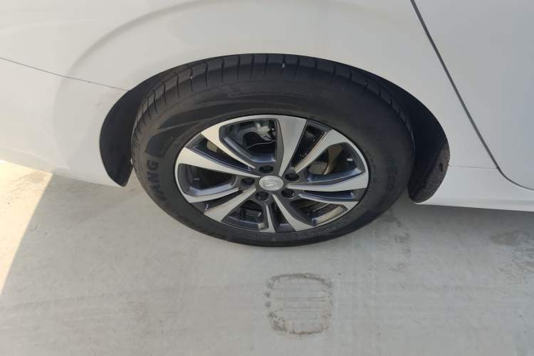 Used CHANGAN Eado 2023 Changan Edition PLUS Blue Whale NE 1.4T GDI DCT Prestige Version Right Rear Wheel Hub
