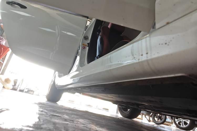 Used CHANGAN Eado 2023 Changan Edition PLUS Blue Whale NE 1.4T GDI DCT Prestige Version Right Side Sill