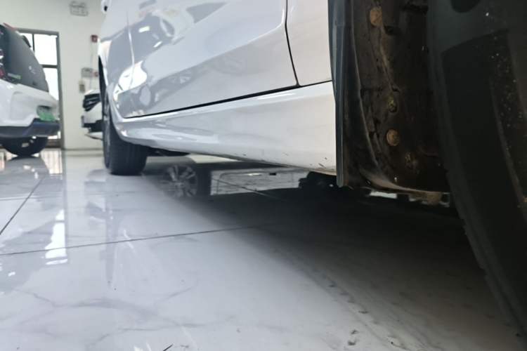 Used CHANGAN Eado 2023 Changan Edition PLUS Blue Whale NE 1.4T GDI DCT Prestige Version Right Side Sill