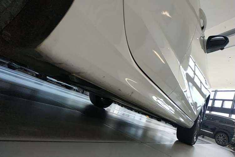 Used CHANGAN Eado 2023 Changan Edition PLUS Blue Whale NE 1.4T GDI DCT Prestige Version Right Side Sill