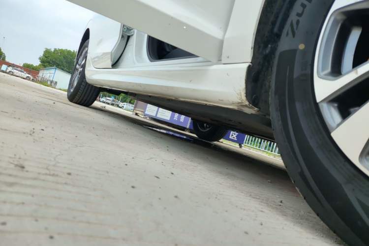 Used CHANGAN Eado 2023 Changan Edition PLUS Blue Whale NE 1.4T GDI DCT Prestige Version Right Side Sill