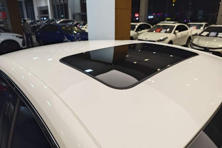 Used CHANGAN Eado 2023 Changan Edition PLUS Blue Whale NE 1.4T GDI DCT Prestige Version Roof