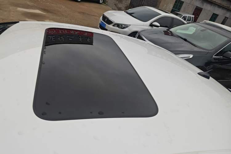 Used CHANGAN Eado 2023 Changan Edition PLUS Blue Whale NE 1.4T GDI DCT Prestige Version Roof