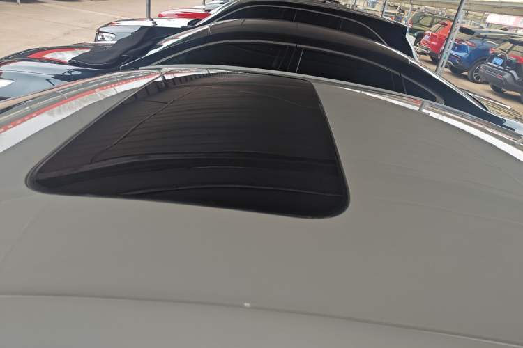 Used CHANGAN Eado 2023 Changan Edition PLUS Blue Whale NE 1.4T GDI DCT Prestige Version Roof