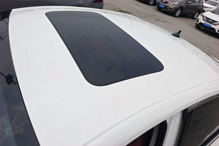 Used CHANGAN Eado 2023 Changan Edition PLUS Blue Whale NE 1.4T GDI DCT Prestige Version Roof