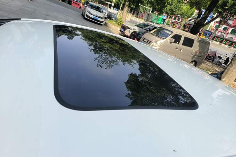 Used CHANGAN Eado 2023 Changan Edition PLUS Blue Whale NE 1.4T GDI DCT Prestige Version Roof