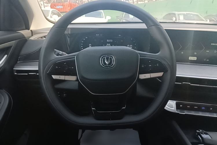 Used CHANGAN Eado 2023 Changan Edition PLUS Blue Whale NE 1.4T GDI DCT Prestige Version Steering Wheel
