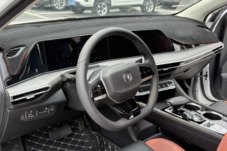 Used CHANGAN Eado 2023 Changan Edition PLUS Blue Whale NE 1.4T GDI DCT Prestige Version Steering Wheel