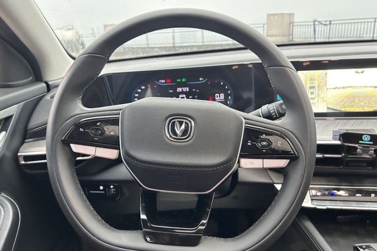 Used CHANGAN Eado 2023 Changan Edition PLUS Blue Whale NE 1.4T GDI DCT Prestige Version Steering Wheel