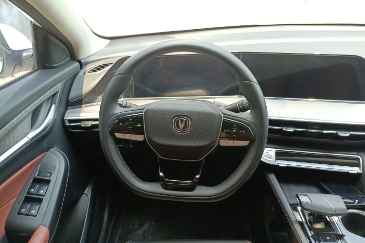 Used CHANGAN Eado 2023 Changan Edition PLUS Blue Whale NE 1.4T GDI DCT Prestige Version Steering Wheel