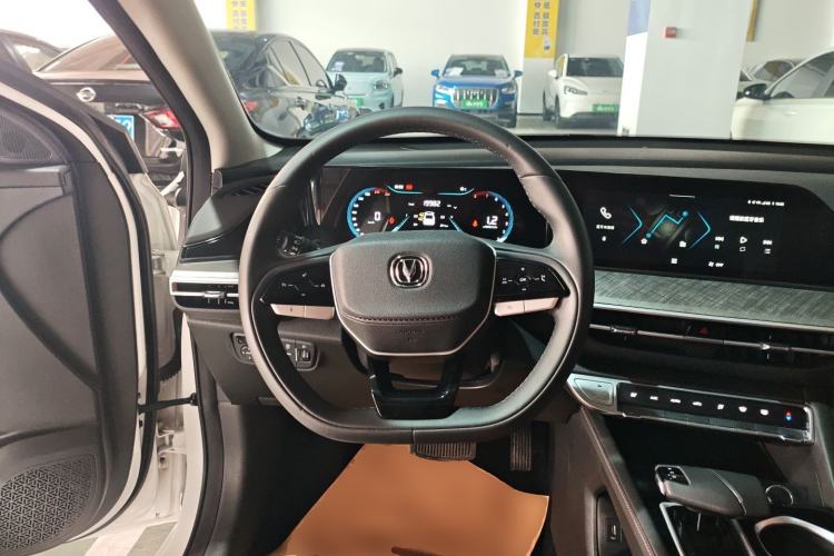 Used CHANGAN Eado 2023 Changan Edition PLUS Blue Whale NE 1.4T GDI DCT Prestige Version Steering Wheel