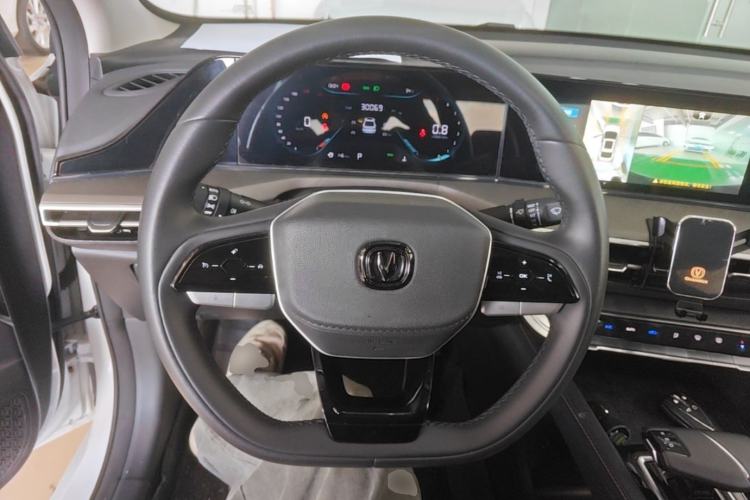 Used CHANGAN Eado 2023 Changan Edition PLUS Blue Whale NE 1.4T GDI DCT Prestige Version Steering Wheel