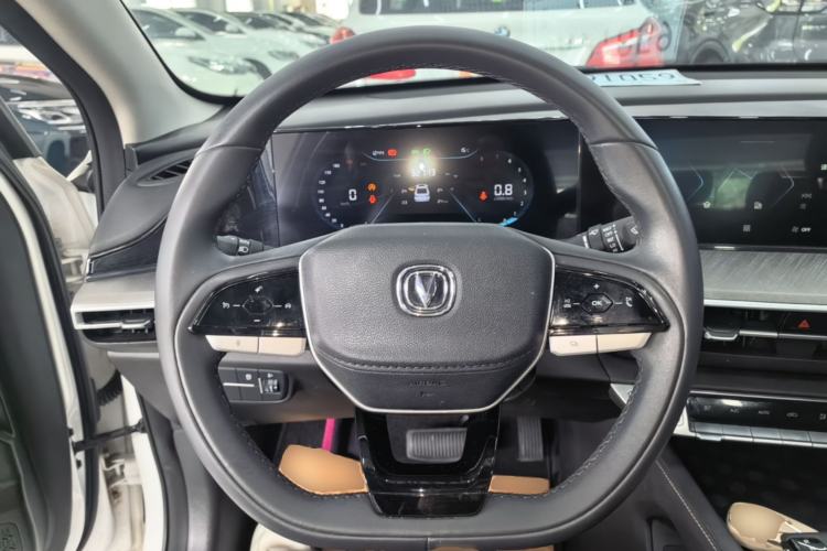 Used CHANGAN Eado 2023 Changan Edition PLUS Blue Whale NE 1.4T GDI DCT Prestige Version Steering Wheel