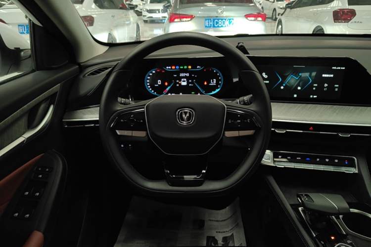 Used CHANGAN Eado 2023 Changan Edition PLUS Blue Whale NE 1.4T GDI DCT Prestige Version Steering Wheel