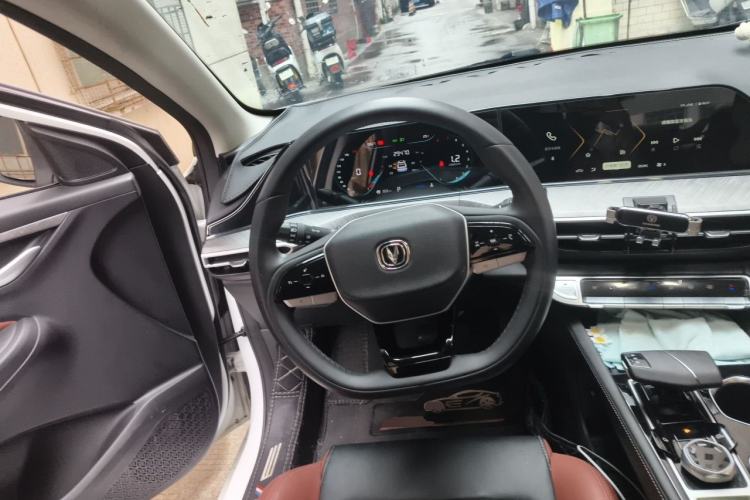 Used CHANGAN Eado 2023 Changan Edition PLUS Blue Whale NE 1.4T GDI DCT Prestige Version Steering Wheel