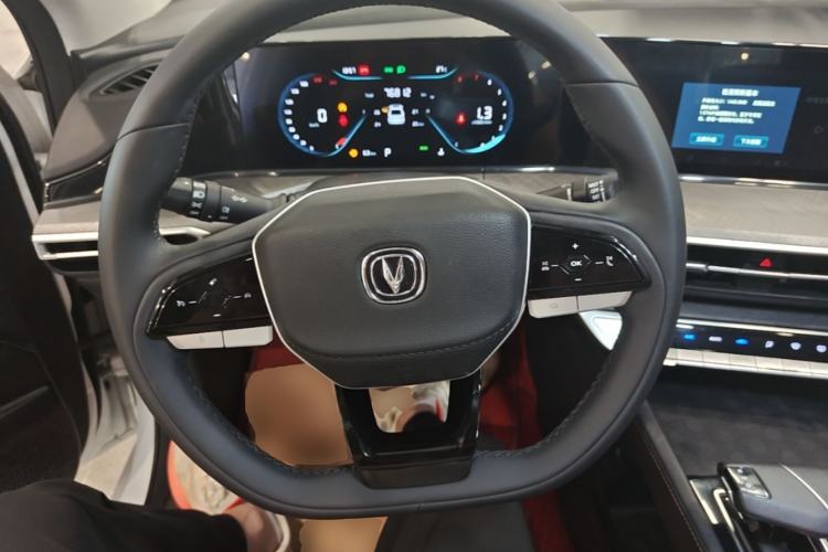 Used CHANGAN Eado 2023 Changan Edition PLUS Blue Whale NE 1.4T GDI DCT Prestige Version Steering Wheel