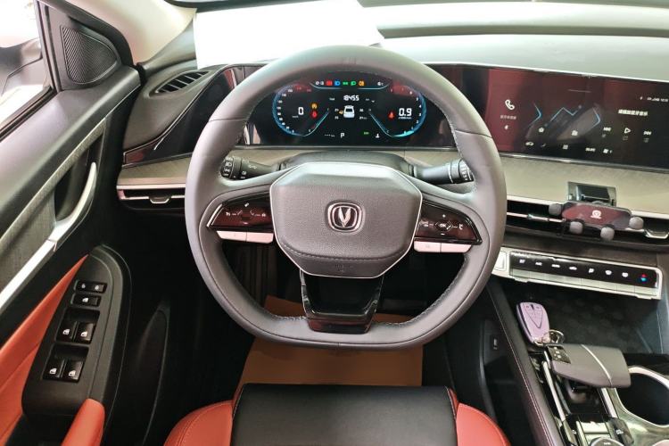 Used CHANGAN Eado 2023 Changan Edition PLUS Blue Whale NE 1.4T GDI DCT Prestige Version Steering Wheel