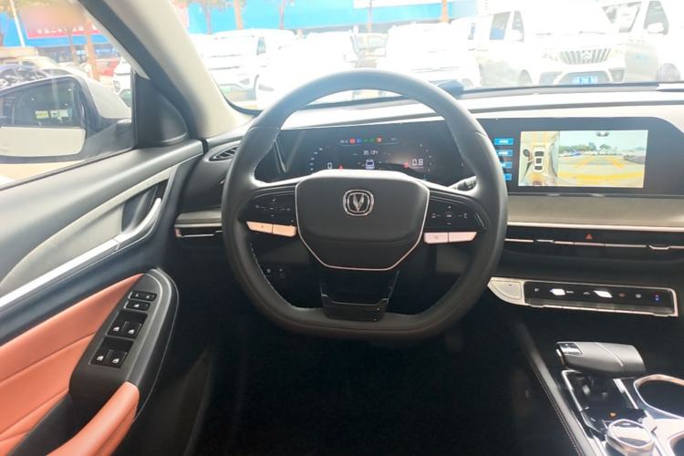 Used CHANGAN Eado 2023 Changan Edition PLUS Blue Whale NE 1.4T GDI DCT Prestige Version Steering Wheel