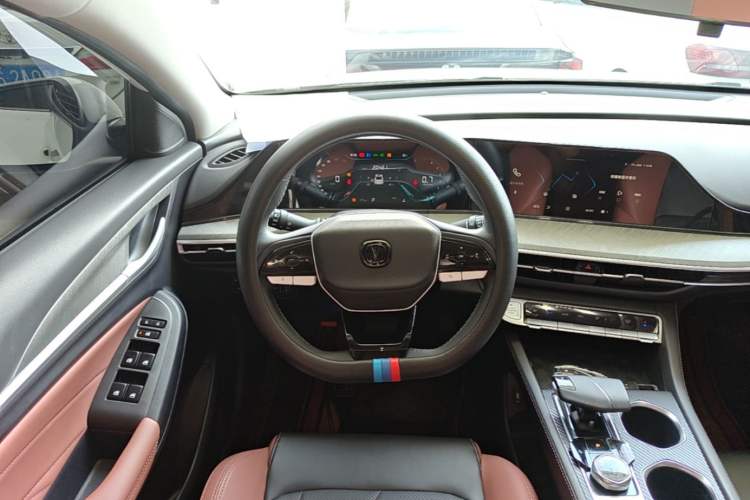Used CHANGAN Eado 2023 Changan Edition PLUS Blue Whale NE 1.4T GDI DCT Prestige Version Steering Wheel