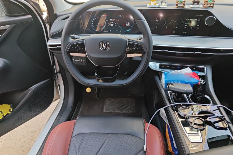 Used CHANGAN Eado 2023 Changan Edition PLUS Blue Whale NE 1.4T GDI DCT Prestige Version Steering Wheel