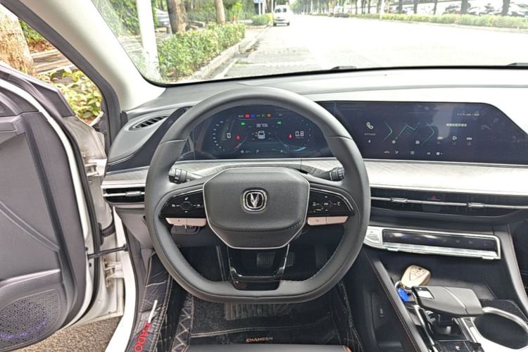 Used CHANGAN Eado 2023 Changan Edition PLUS Blue Whale NE 1.4T GDI DCT Prestige Version Steering Wheel