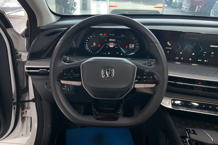 Used CHANGAN Eado 2023 Changan Edition PLUS Blue Whale NE 1.4T GDI DCT Prestige Version Steering Wheel