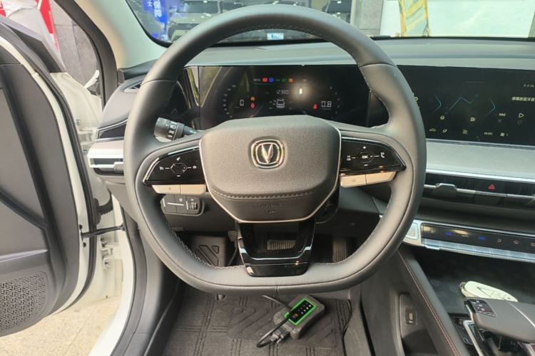 Used CHANGAN Eado 2023 Changan Edition PLUS Blue Whale NE 1.4T GDI DCT Prestige Version Steering Wheel