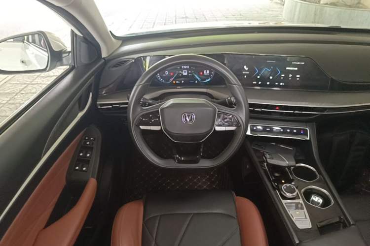 Used CHANGAN Eado 2023 Changan Edition PLUS Blue Whale NE 1.4T GDI DCT Prestige Version Steering Wheel