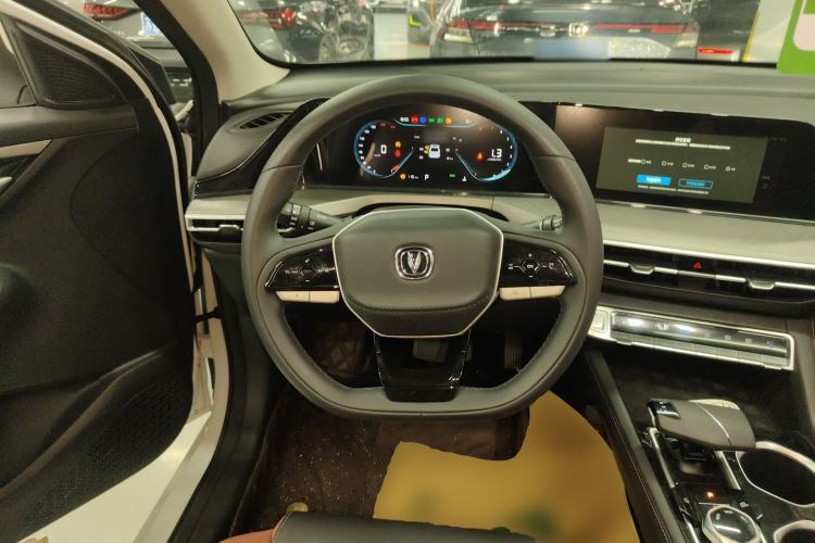Used CHANGAN Eado 2023 Changan Edition PLUS Blue Whale NE 1.4T GDI DCT Prestige Version Steering Wheel
