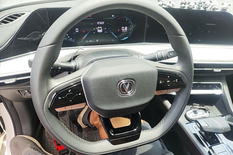 Used CHANGAN Eado 2023 Changan Edition PLUS Blue Whale NE 1.4T GDI DCT Prestige Version Steering Wheel