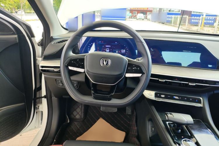 Used CHANGAN Eado 2023 Changan Edition PLUS Blue Whale NE 1.4T GDI DCT Prestige Version Steering Wheel