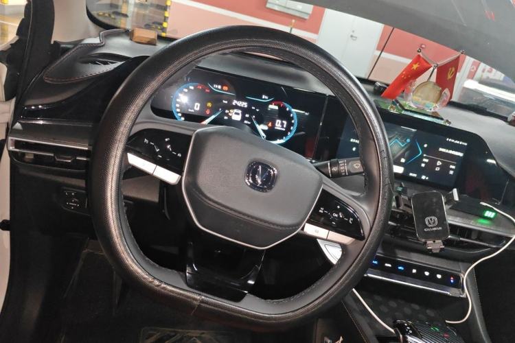 Used CHANGAN Eado 2023 Changan Edition PLUS Blue Whale NE 1.4T GDI DCT Prestige Version Steering Wheel