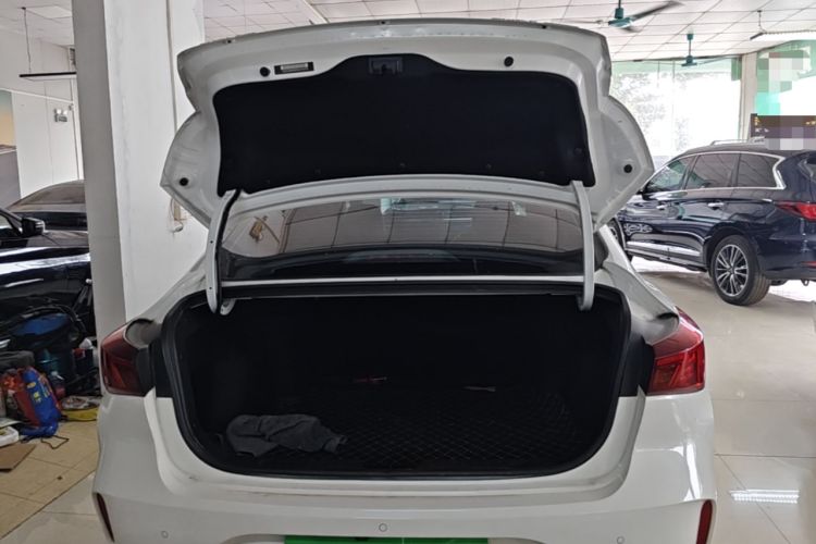 Used CHANGAN Eado 2023 Changan Edition PLUS Blue Whale NE 1.4T GDI DCT Prestige Version Trunk