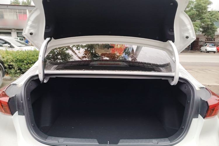 Used CHANGAN Eado 2023 Changan Edition PLUS Blue Whale NE 1.4T GDI DCT Prestige Version Trunk