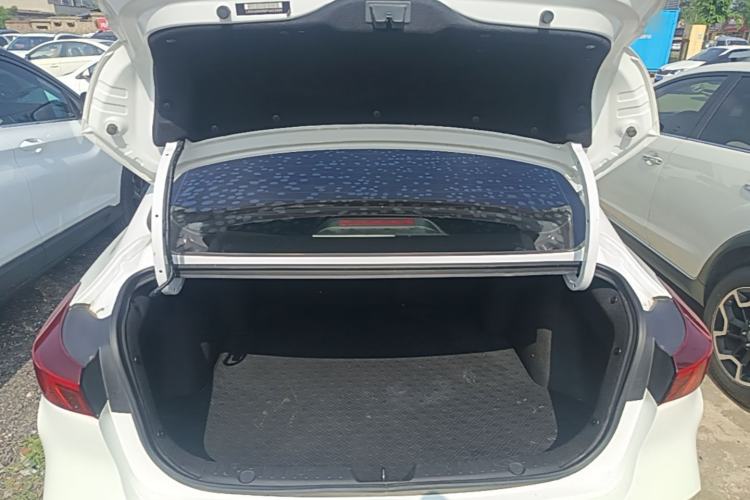 Used CHANGAN Eado 2023 Changan Edition PLUS Blue Whale NE 1.4T GDI DCT Prestige Version Trunk