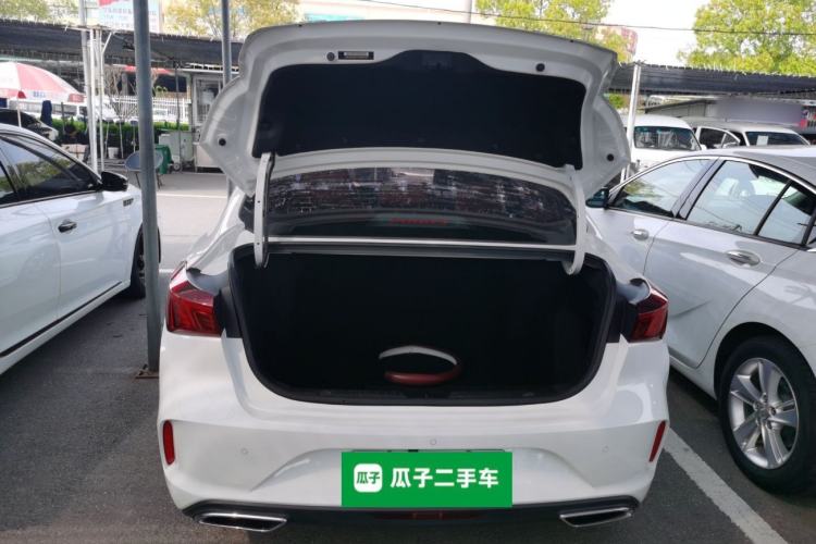 Used CHANGAN Eado 2023 Changan Edition PLUS Blue Whale NE 1.4T GDI DCT Prestige Version Trunk