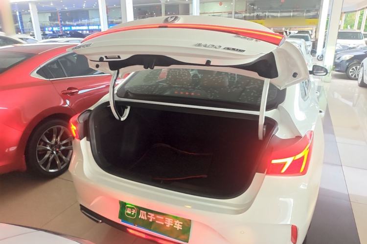 Used CHANGAN Eado 2023 Changan Edition PLUS Blue Whale NE 1.4T GDI DCT Prestige Version Trunk