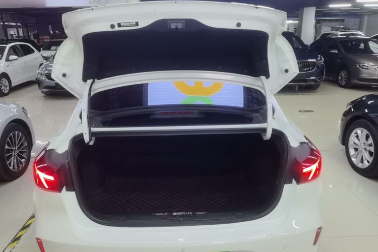 Used CHANGAN Eado 2023 Changan Edition PLUS Blue Whale NE 1.4T GDI DCT Prestige Version Trunk