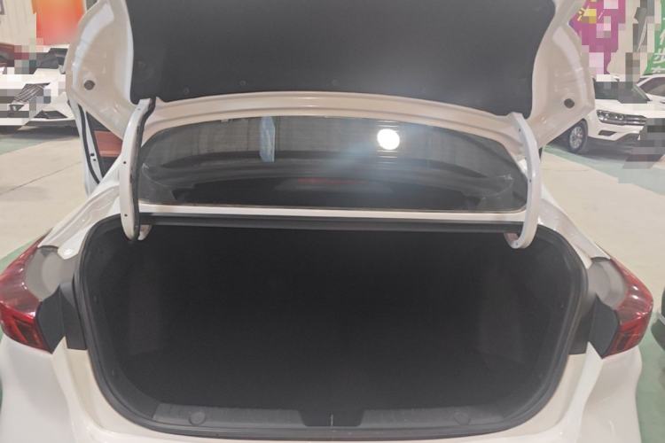 Used CHANGAN Eado 2023 Changan Edition PLUS Blue Whale NE 1.4T GDI DCT Prestige Version Trunk