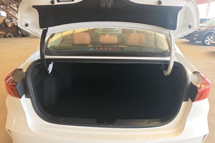 Used CHANGAN Eado 2023 Changan Edition PLUS Blue Whale NE 1.4T GDI DCT Prestige Version Trunk