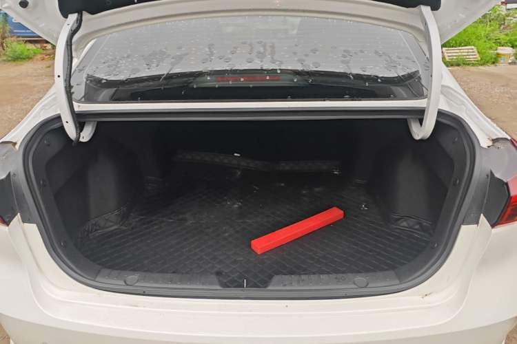 Used CHANGAN Eado 2023 Changan Edition PLUS Blue Whale NE 1.4T GDI DCT Prestige Version Trunk