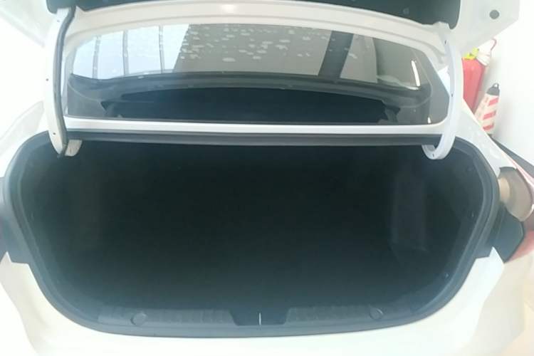 Used CHANGAN Eado 2023 Changan Edition PLUS Blue Whale NE 1.4T GDI DCT Prestige Version Trunk