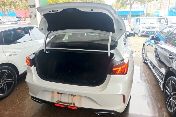 Used CHANGAN Eado 2023 Changan Edition PLUS Blue Whale NE 1.4T GDI DCT Prestige Version Trunk