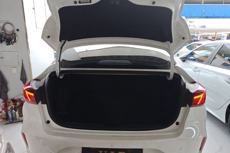 Used CHANGAN Eado 2023 Changan Edition PLUS Blue Whale NE 1.4T GDI DCT Prestige Version Trunk