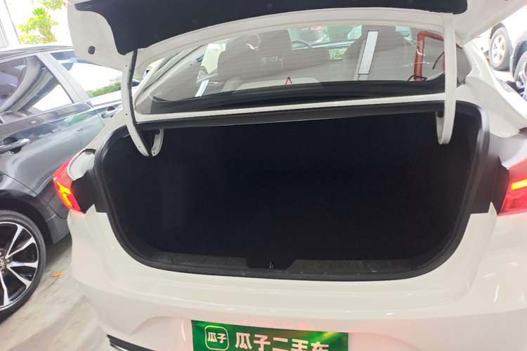 Used CHANGAN Eado 2023 Changan Edition PLUS Blue Whale NE 1.4T GDI DCT Prestige Version Trunk