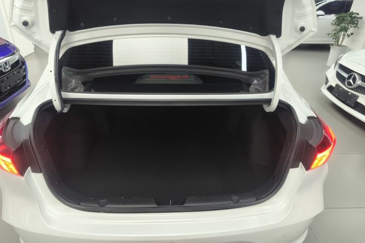 Used CHANGAN Eado 2023 Changan Edition PLUS Blue Whale NE 1.4T GDI DCT Prestige Version Trunk