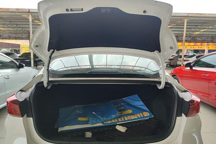 Used CHANGAN Eado 2023 Changan Edition PLUS Blue Whale NE 1.4T GDI DCT Prestige Version Trunk