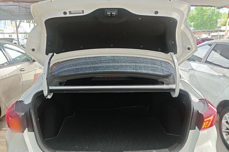 Used CHANGAN Eado 2023 Changan Edition PLUS Blue Whale NE 1.4T GDI DCT Prestige Version Trunk